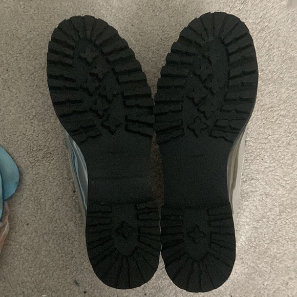 Reformation Agathea lug sole loafers - Picture 2 of 3